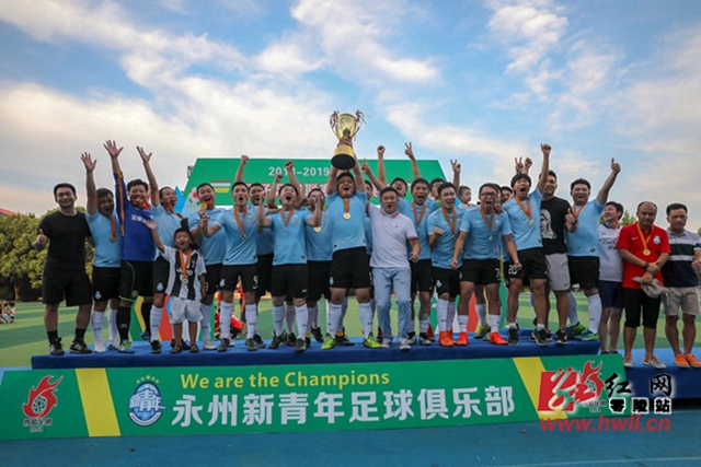 俱乐部杯-吕俊虎15分青岛不敌首钢 杰曼19分