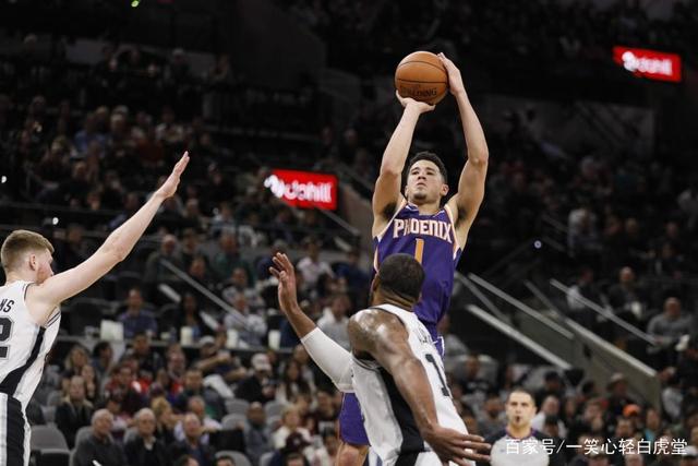 小平头啤酒肚！卢卡库本赛季意甲11场独造9球