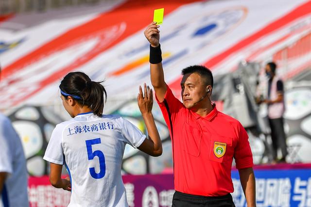 张镇麟34+7辽宁胜青岛 阿不都27分新疆胜福建
