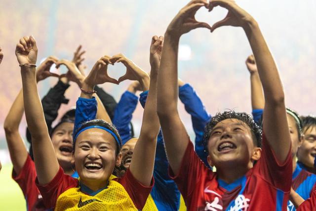 锡安34+10鹈鹕力克步行者 国王送老鹰4连败